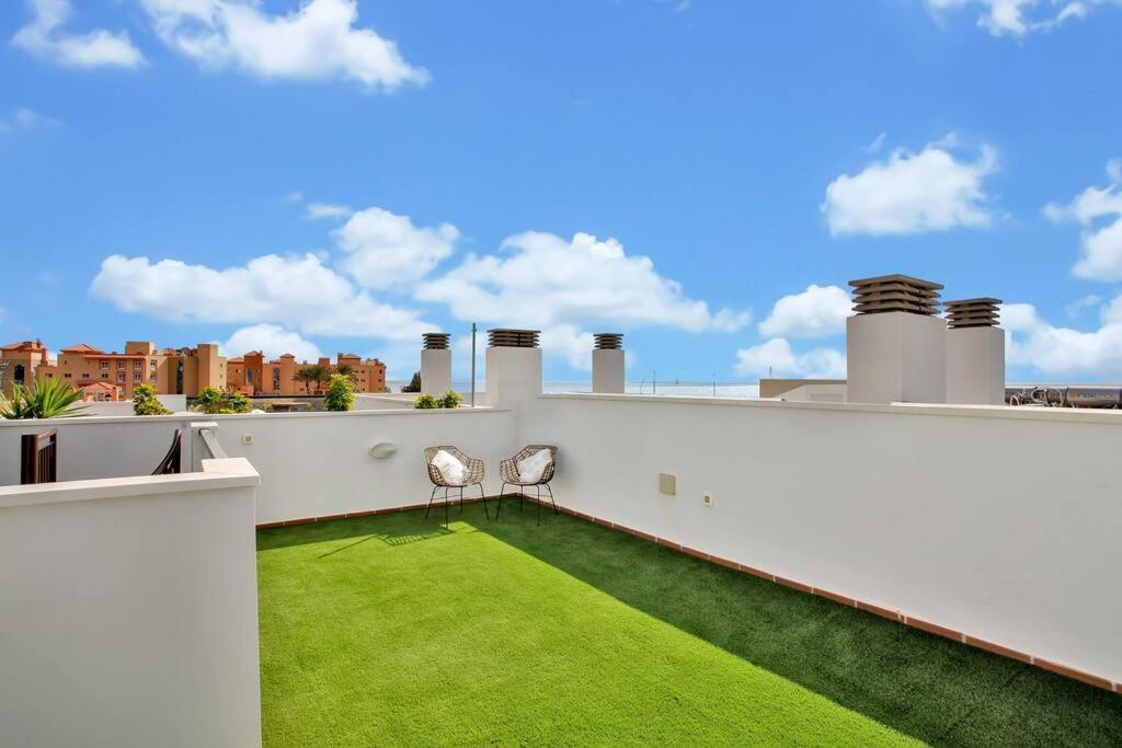 2 Terraces Apartment W/ Astonishing Views. Коста де Антигуа Екстериор снимка