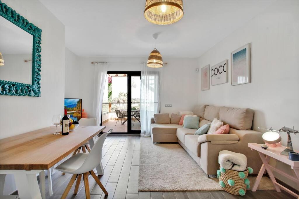 2 Terraces Apartment W/ Astonishing Views. Коста де Антигуа Екстериор снимка