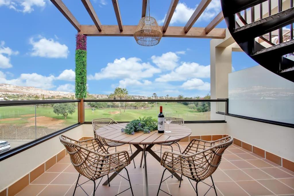 2 Terraces Apartment W/ Astonishing Views. Коста де Антигуа Екстериор снимка